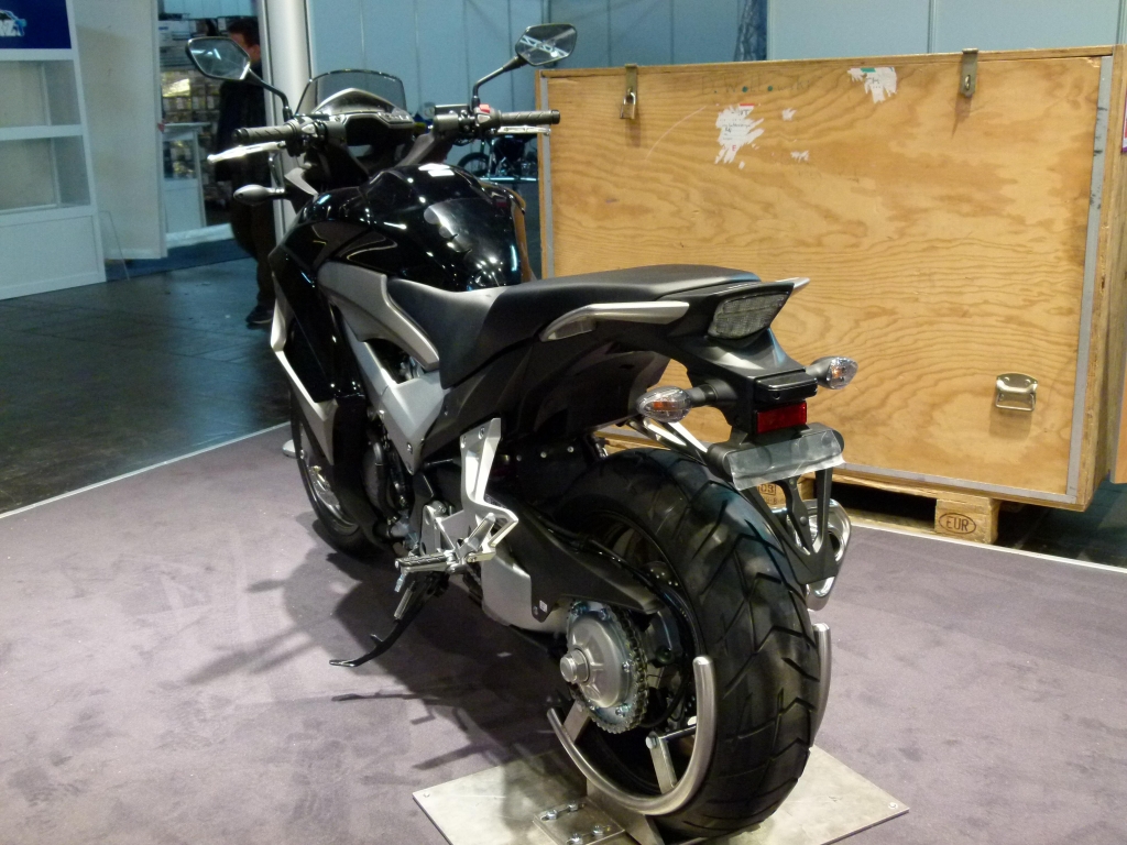 Motorrad Messe Leipzig 2012: KTM, Honda, Suzuki, Moto Guzzi, Triumph und Yamaha