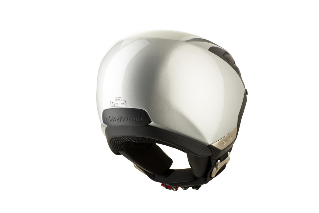 Motorradhelme von BMW mit eigenem Signet