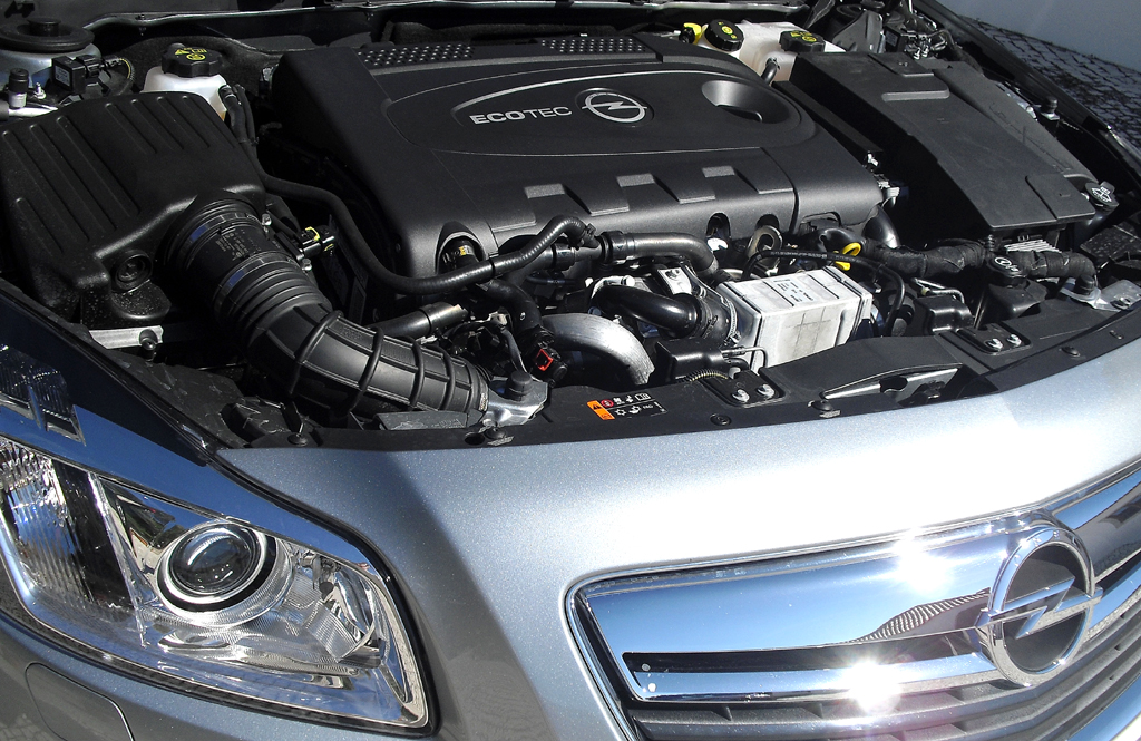 Opel Insignia Biturbodiesel: So sieht der neue 2,0-Liter-Vierzylinder unter der Haube aus ... 
