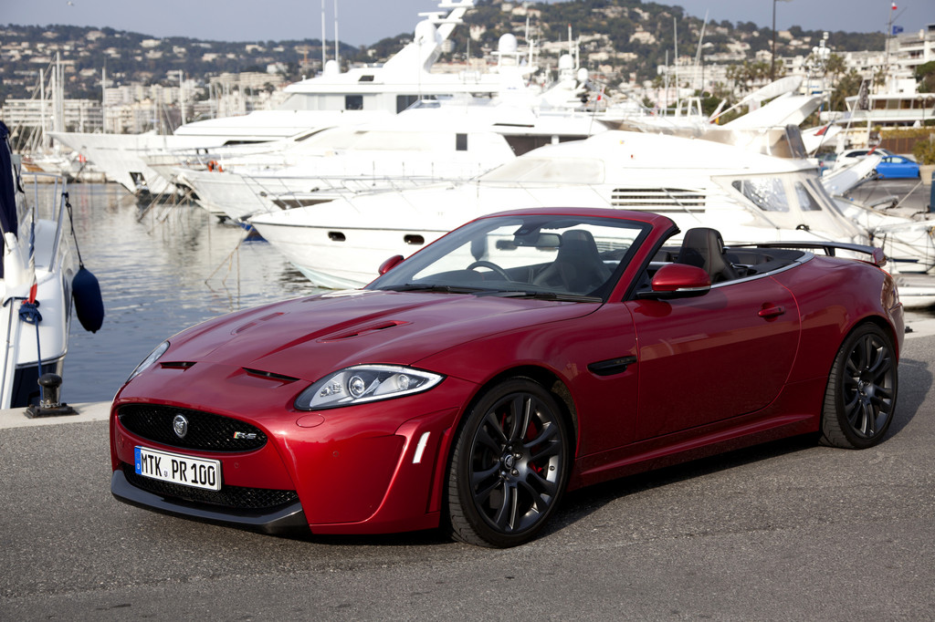 Pressepräsentation Jaguar XKR-S Cabriolet: Gebändigt, griffig, giftig