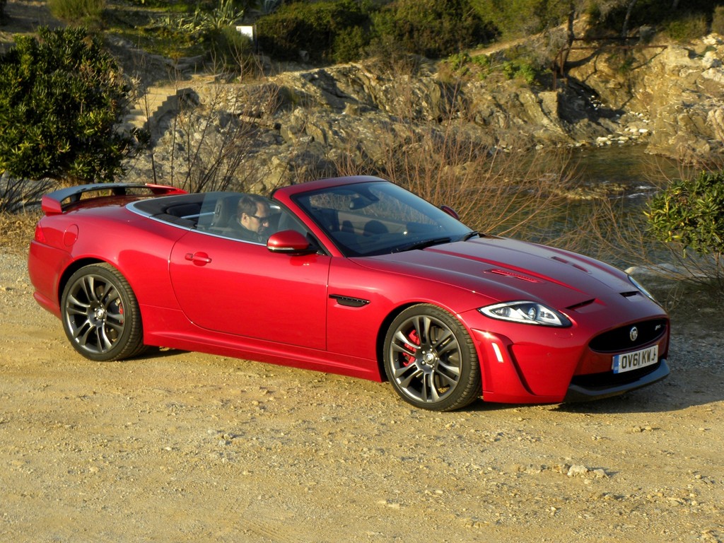 Pressepräsentation Jaguar XKR-S Cabriolet: Gebändigt, griffig, giftig
