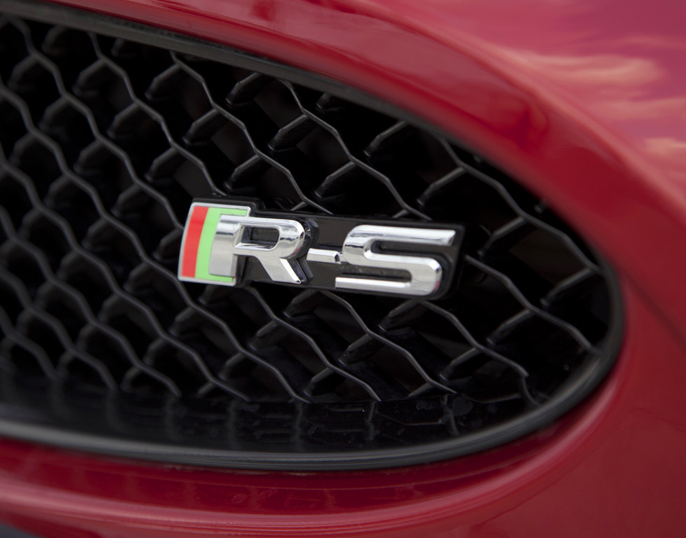 Pressepräsentation Jaguar XKR-S Cabriolet: Gebändigt, griffig, giftig