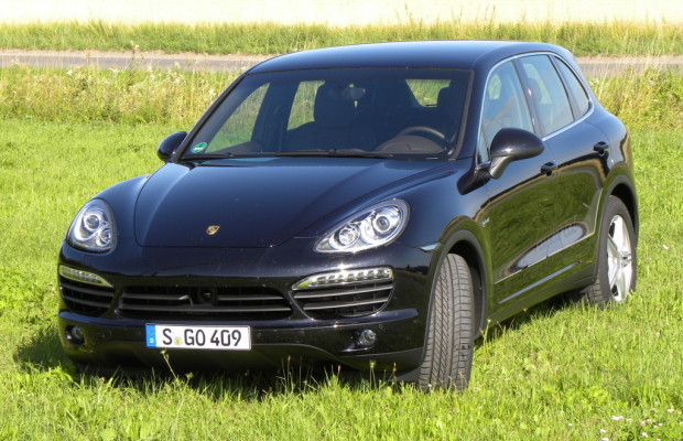 Rückruf: Porsche arbeitet Verriegelung der Frontscheinwerfer nach