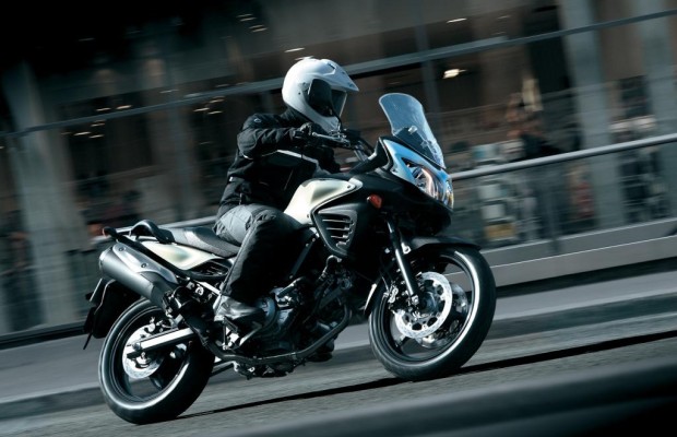 Roller: Suzuki ruft Burgman und V-Strom 650 zurück