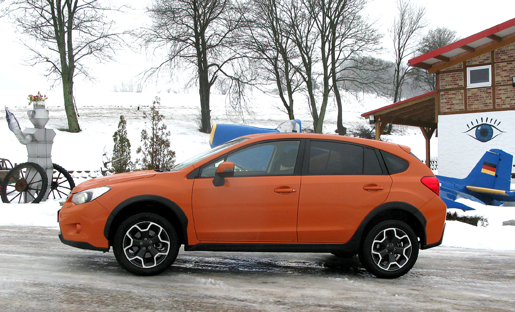 Subaru XV: Und so sieht der robuste Japaner mit der erhöhten Bodenfreiheit von der Seite aus.