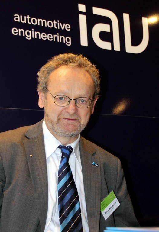 Symposium zur Elektromobilität mit Prototypen-Testfahrten