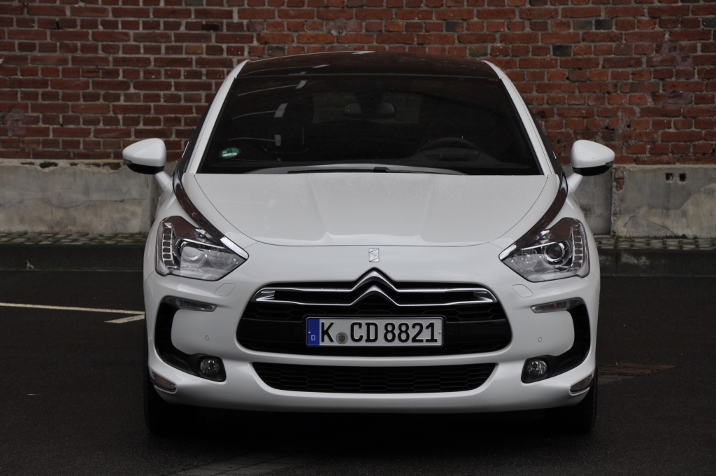 Test Citroen DS5: Der macht auch Pilotinnen glücklich