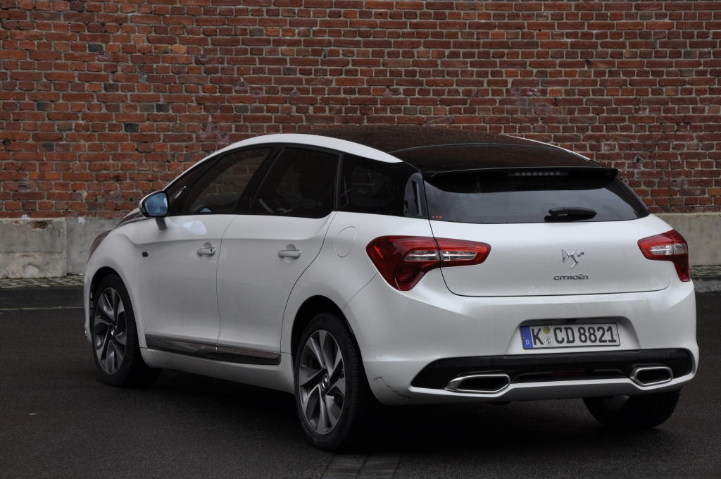 Test Citroen DS5: Der macht auch Pilotinnen glücklich