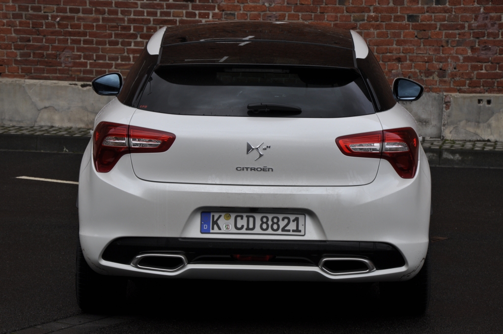 Test Citroen DS5: Der macht auch Pilotinnen glücklich