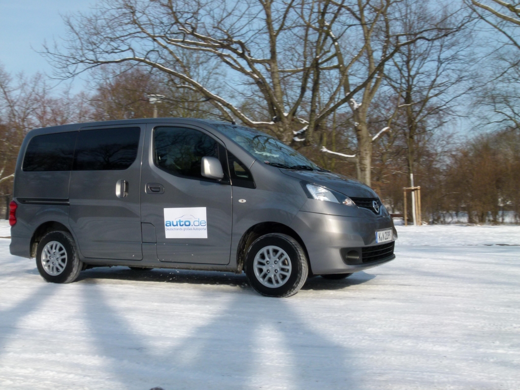 Test Nissan Evalia 1.6: Preiswertes Familienauto jenseits heutiger Premium-Allüren 