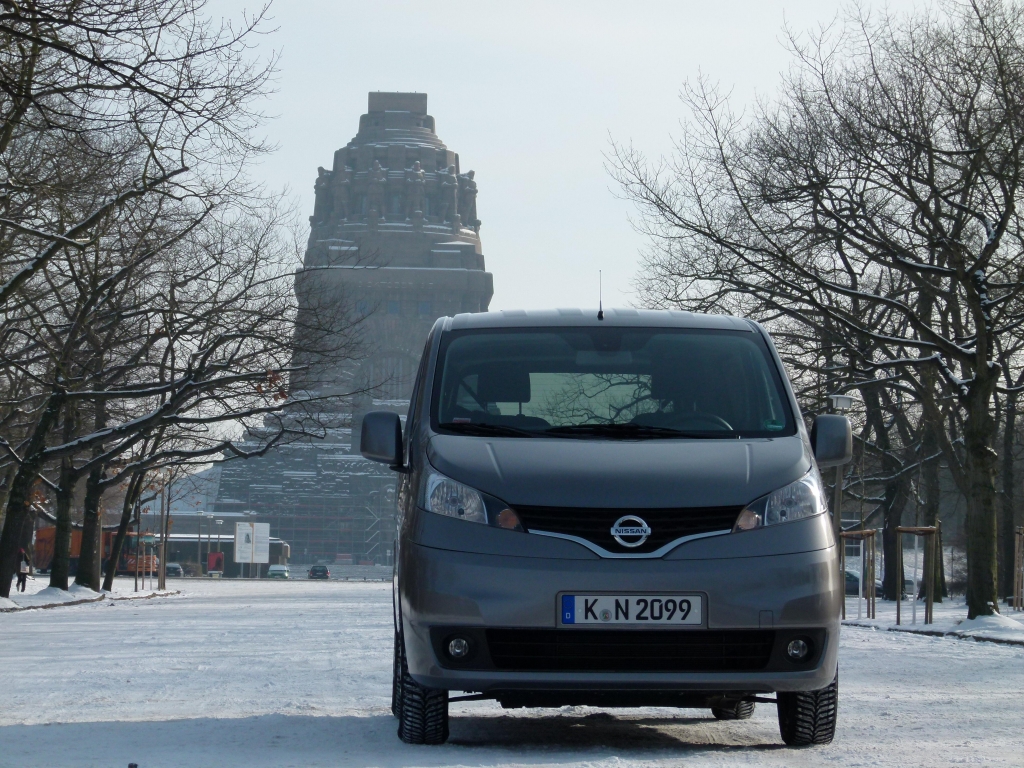 Test Nissan Evalia 1.6: Preiswertes Familienauto jenseits heutiger Premium-Allüren 