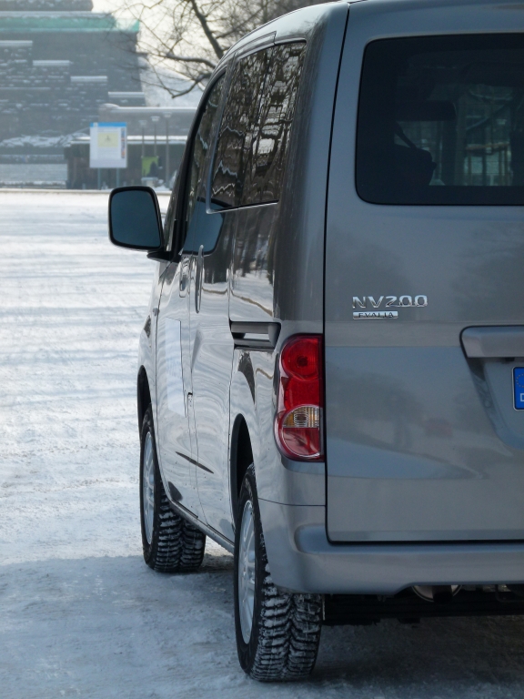 Test Nissan Evalia 1.6: Preiswertes Familienauto jenseits heutiger Premium-Allüren 