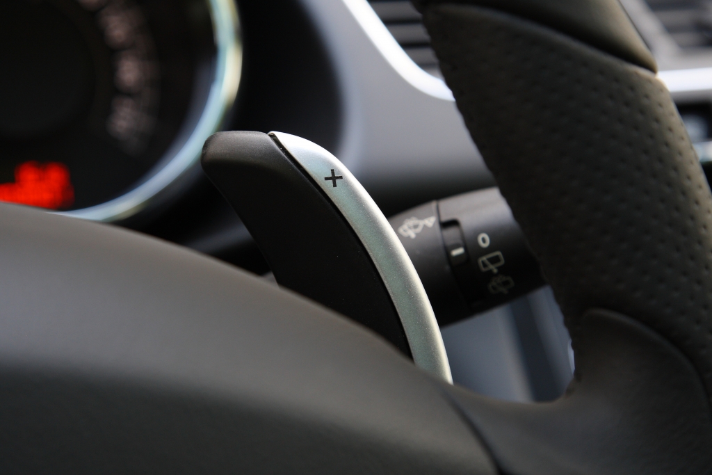 Test Peugeot 3008 Hybrid4 – Sparsamer Leisetreter mit Potenzial