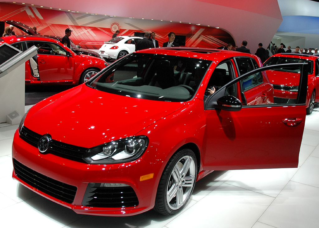 Vom Polo bis zum CC spannt sich bei VW der Bogen der Modelle, die dank Querbaukasten-Prinzip nunmehr theoretisch auf einer Fertigungslinie vom Band laufen könnten. 
