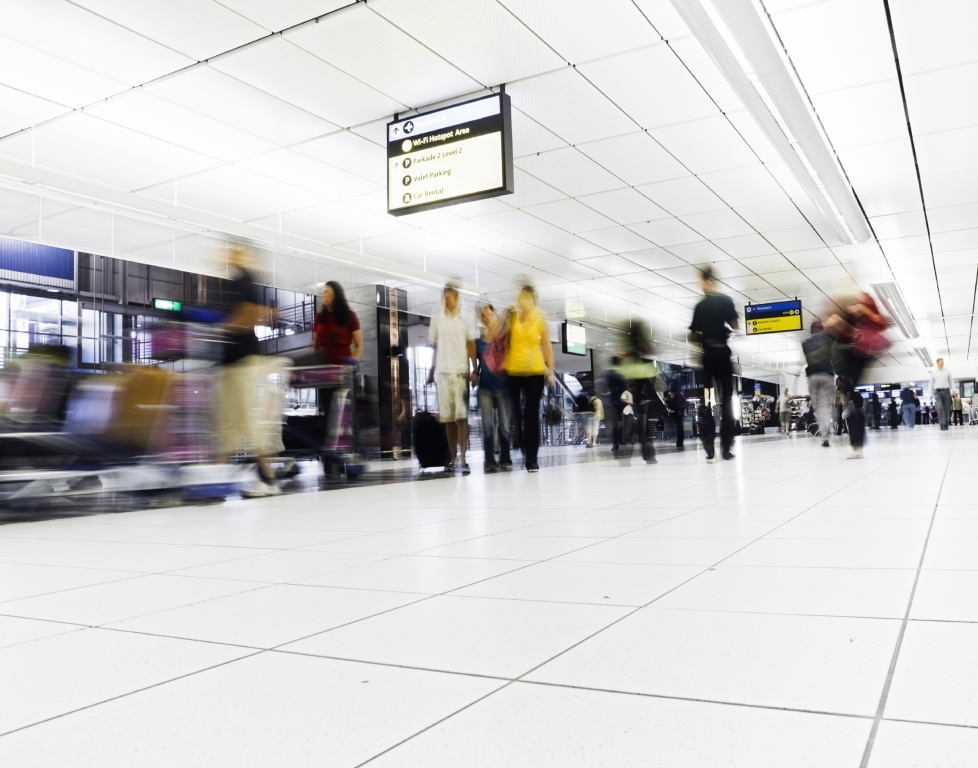 4,2 Millionen mehr Flugpassagiere reisten 2011 ins Ausland