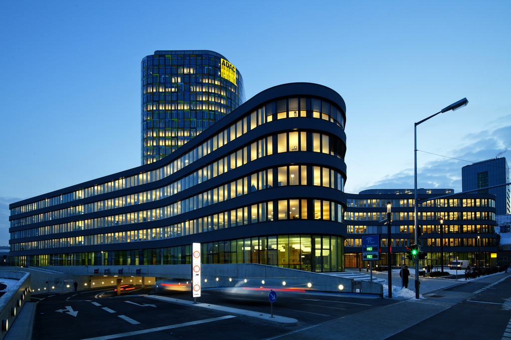 ADAC weiht neue Zentrale ein