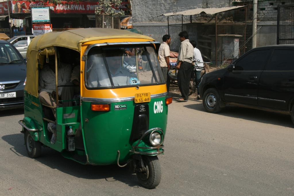 Allein in Delhi gibt es über 70 000 Rikschas mit grünem Blech und gelbem Dach