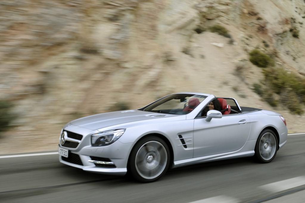 Als deutscher Traumwagen schlechthin gibt er den Sportler unter den Luxuslinern genauso tadellos wie den Athleten unter den vorn