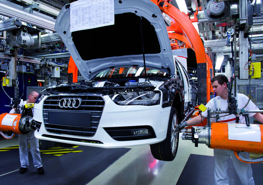 Audi-Konzern verbucht Bestmarken im Geschäftsjahr 2011