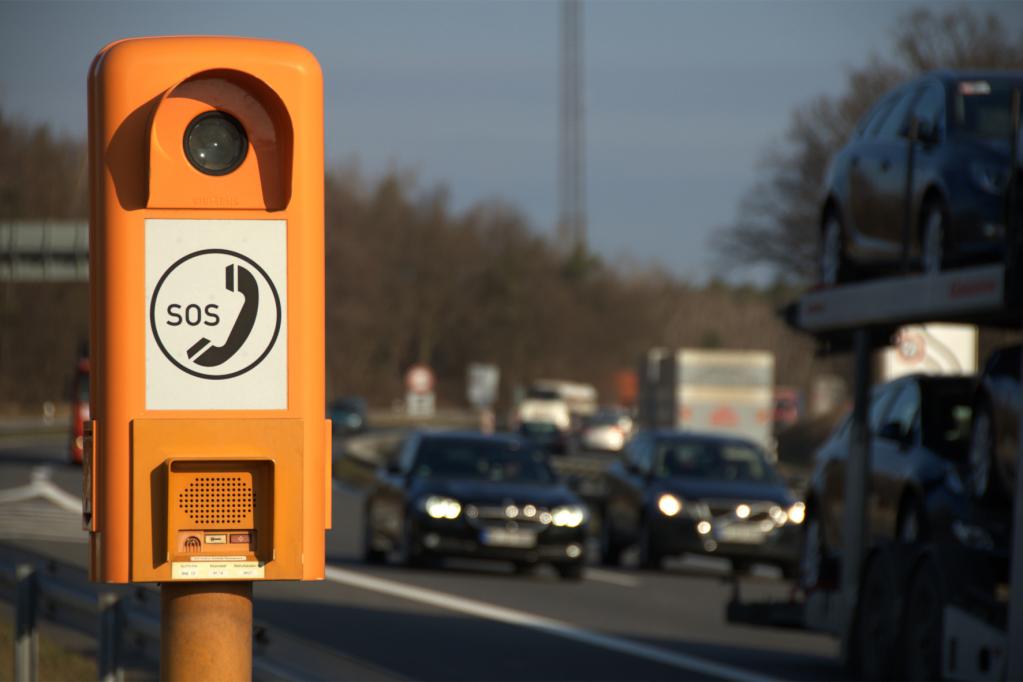 Autobahn: Alle 6,5 Minuten ein Notruf