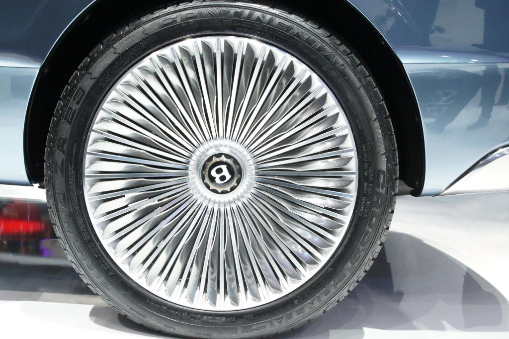 Bentley EXP 9 F