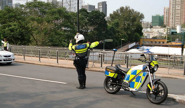 Brammo Elektromotorräder für Polizei in Hongkong