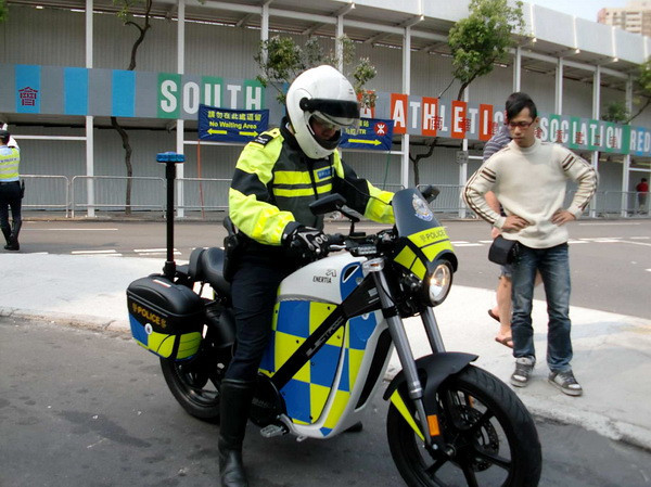 Brammo Elektromotorräder für Polizei in Hongkong