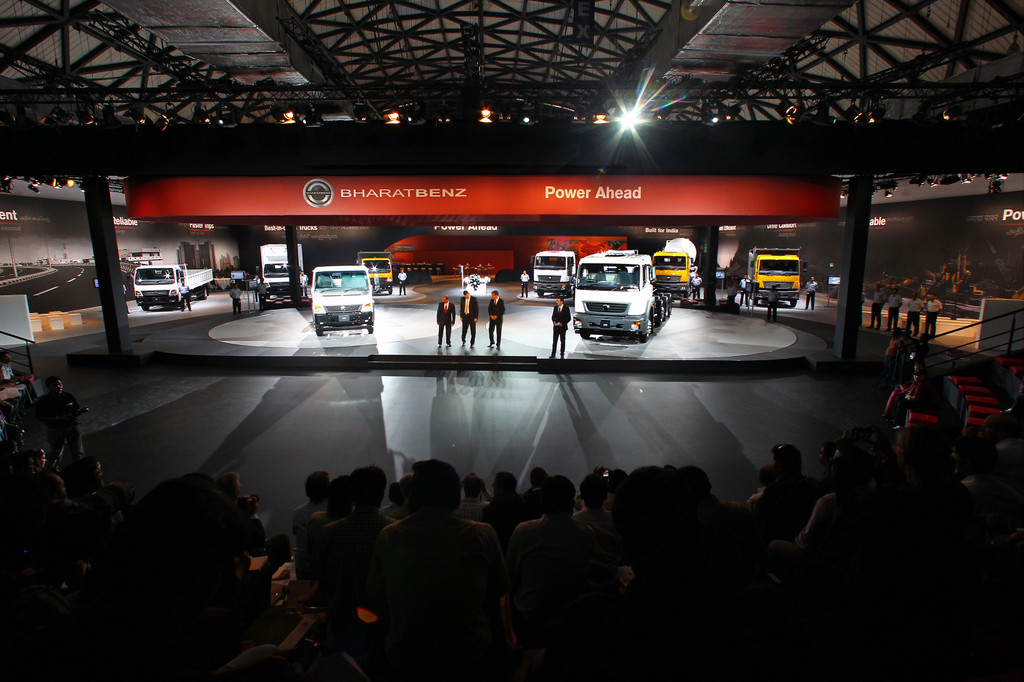 Daimler präsentiert in Indien die ersten Bharatbenz