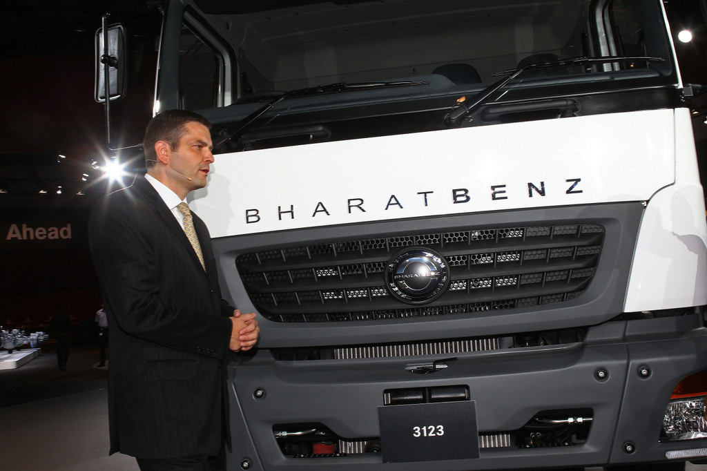 Daimler präsentiert in Indien die ersten Bharatbenz