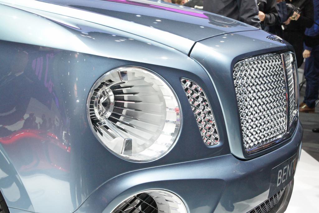 Der Radstand übertrifft noch den des Audi Q7