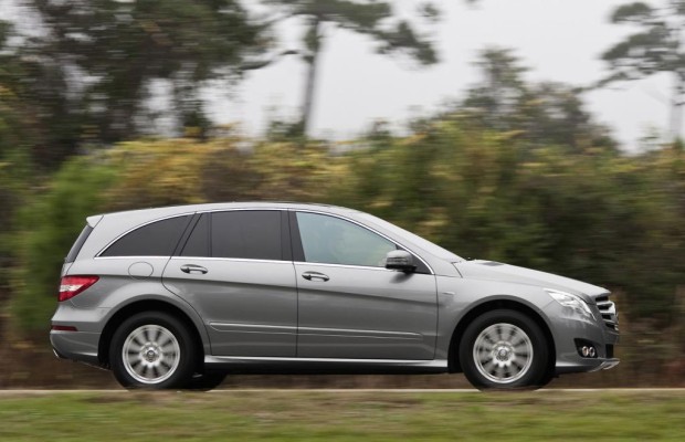 Der große Mercedes mit der Mischung aus Van, Reiselimousine und SUV hat seine Vorzüge.