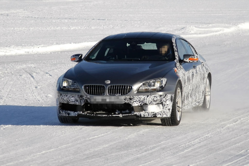 Erwischt: Erlkönig BMW M6 Coupé – Auch ein M6 muss mal tanken