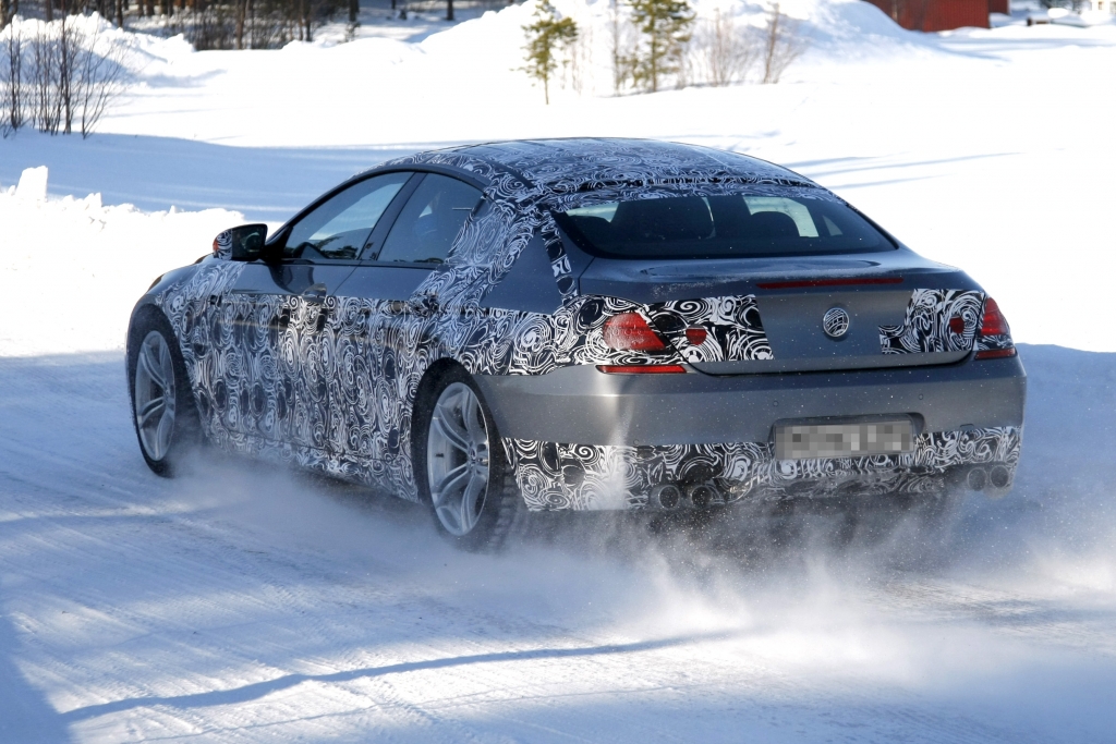 Erwischt: Erlkönig BMW M6 Coupé – Auch ein M6 muss mal tanken