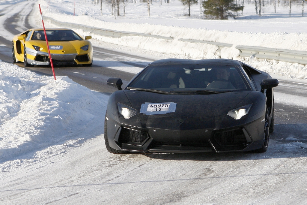 Erwischt: Erlkönig Lamborghini Aventador Roadster