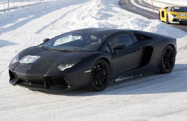 Erwischt: Erlkönig Lamborghini Aventador Roadster