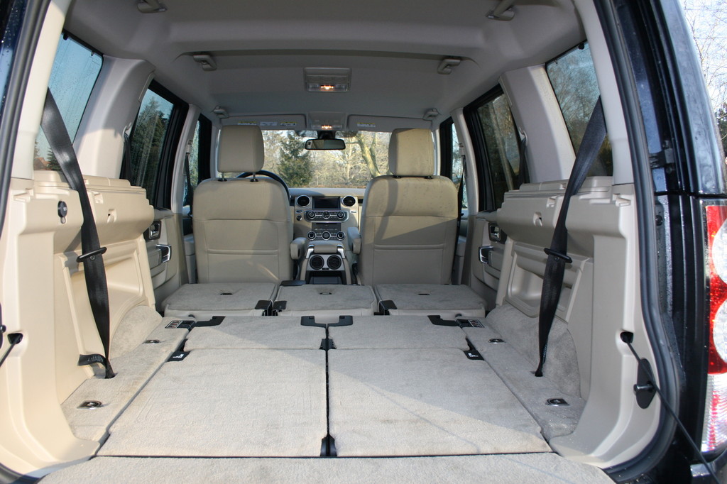 Fahrbericht Land Rover Discovery 3.0 SDV6 SE: Britischer Landadel