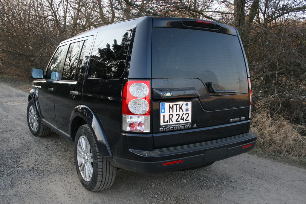 Fahrbericht Land Rover Discovery 3.0 SDV6 SE: Britischer Landadel
