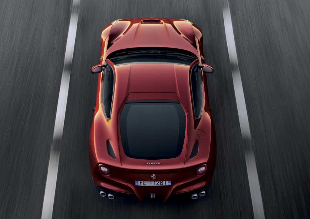 Ferrari F12 Berlinetta - Stärker, schneller, leichter