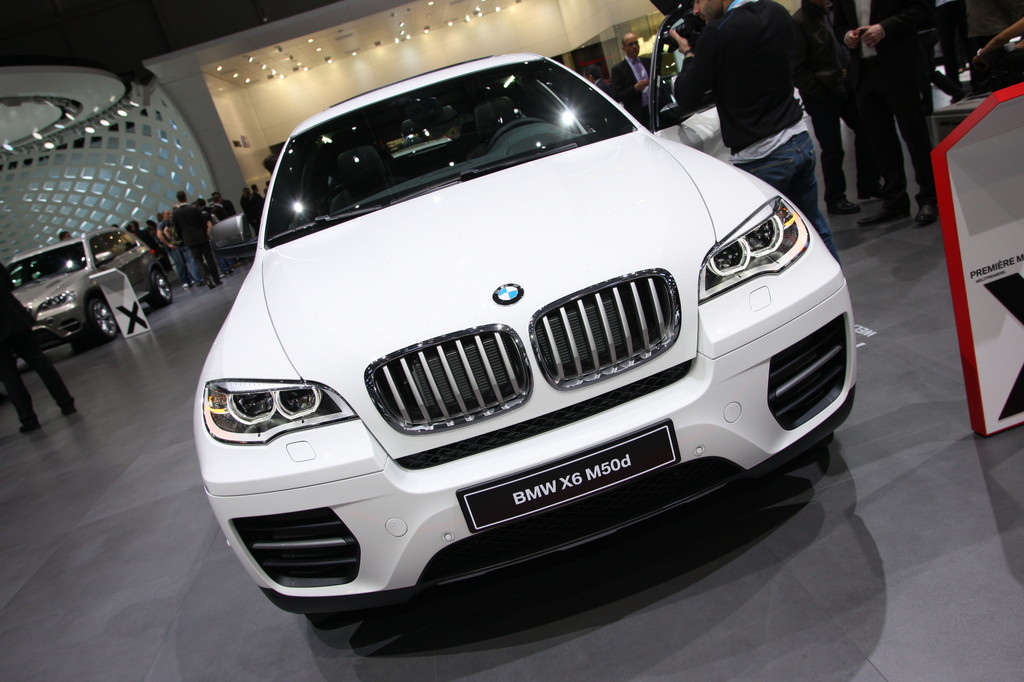 Genf 2012: BMW zeigt M6 Coupé und M-Performance-Modelle