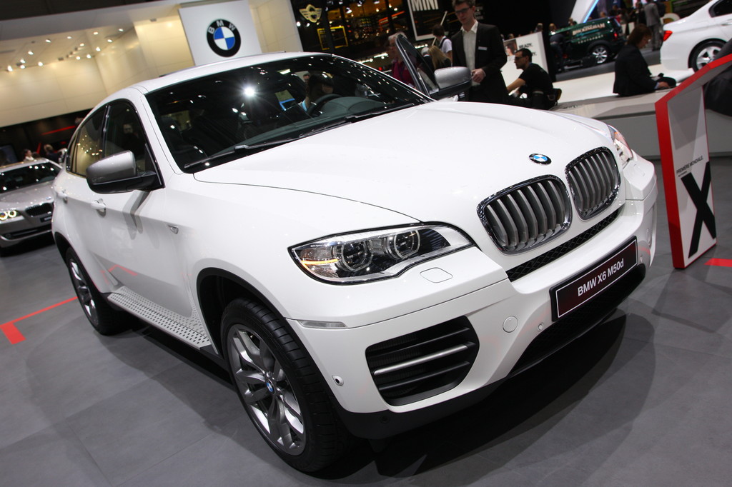 Genf 2012: BMW zeigt M6 Coupé und M-Performance-Modelle