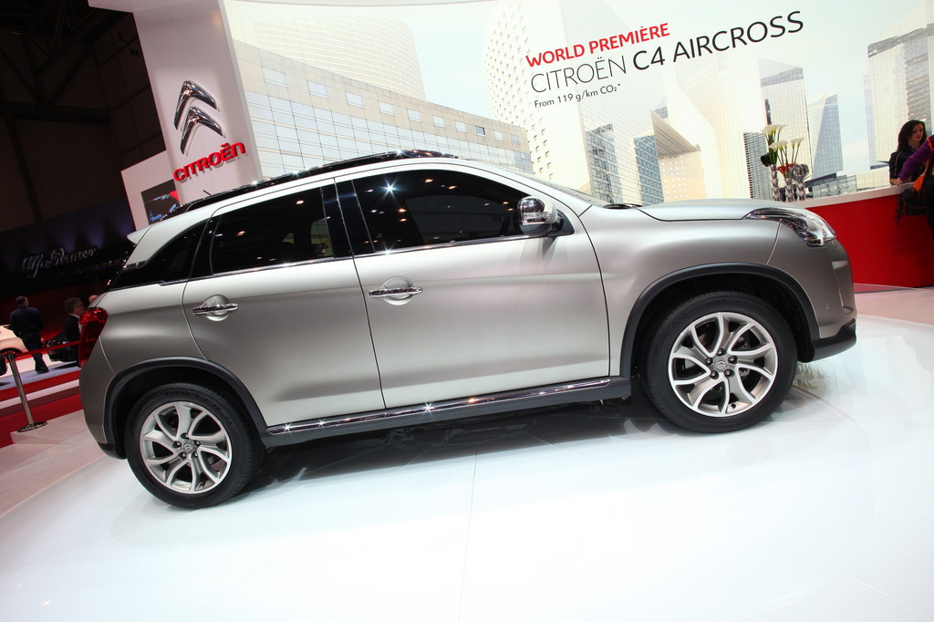 Genf 2012: Citroen stellt C4 Aircross vor