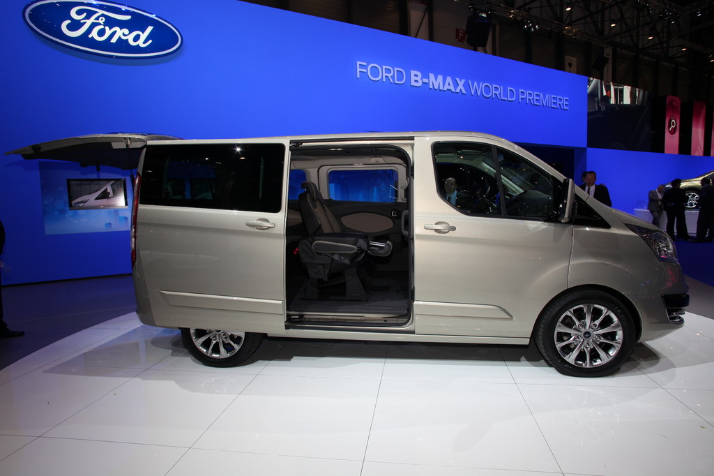 Genf 2012: Ford zeigt die neue Transit-Generation