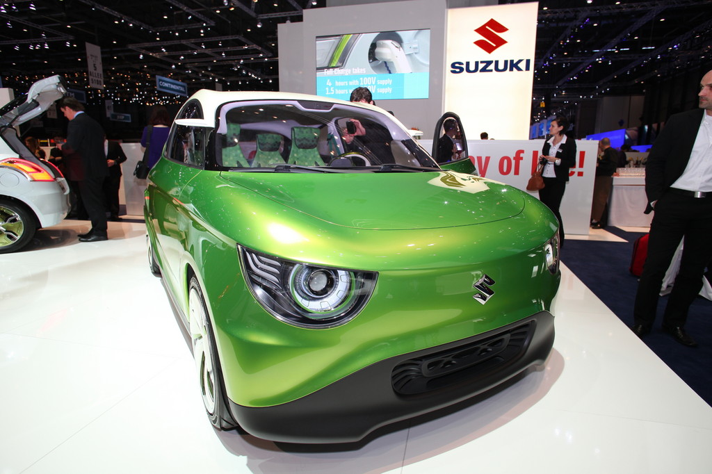 Genf 2012: Grasgrüner Suzuki G70 zeigt auch Freunde an