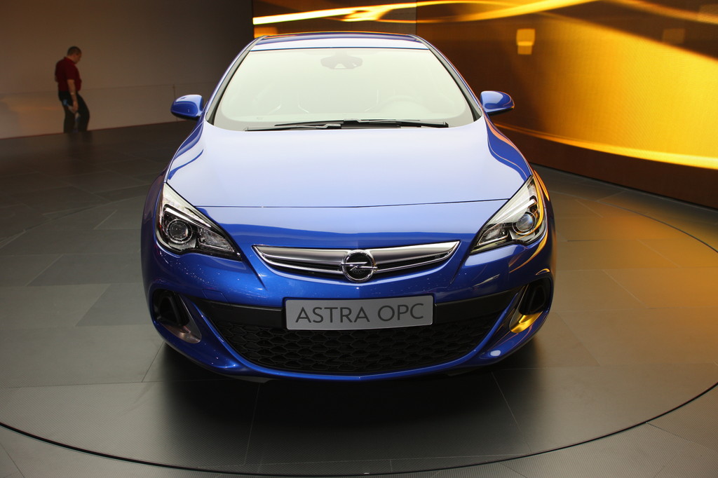 Genf 2012: Opel zeigt den stärksten Astra