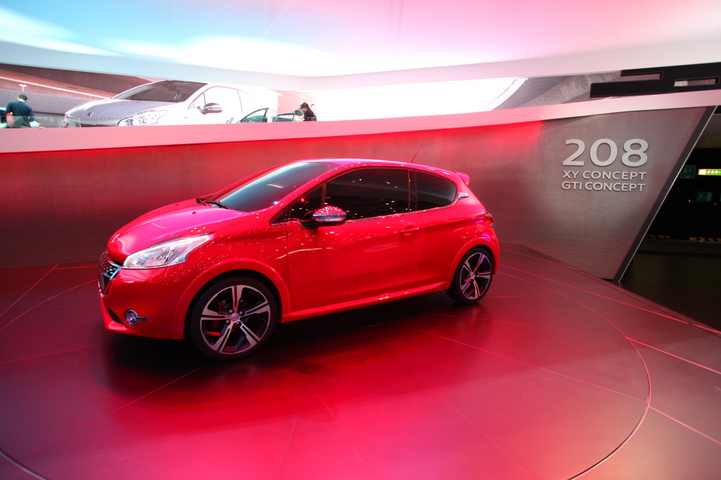 Genf 2012: Peugeot präsentiert den 208