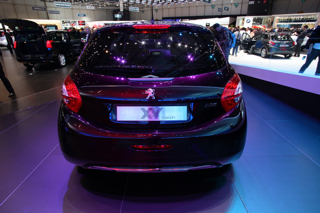 Genf 2012: Peugeot präsentiert den 208