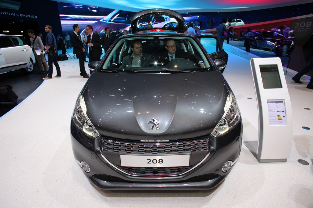 Genf 2012: Peugeot präsentiert den 208