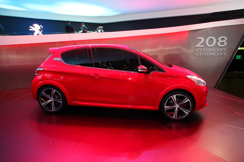 Genf 2012: Peugeot präsentiert den 208