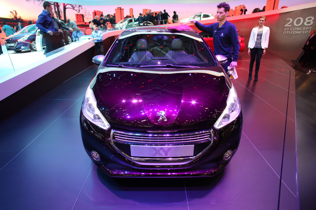 Genf 2012: Peugeot präsentiert den 208