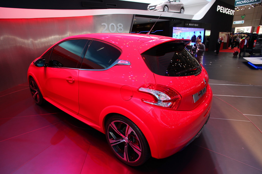 Genf 2012: Peugeot präsentiert den 208